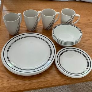 Corelle Cafe Black 4 dinner plates,4 cereal bowls, 4 dessert plates and 4 mugs